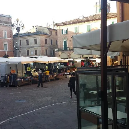 بيت ضيافة Porta Mazzini ليسي